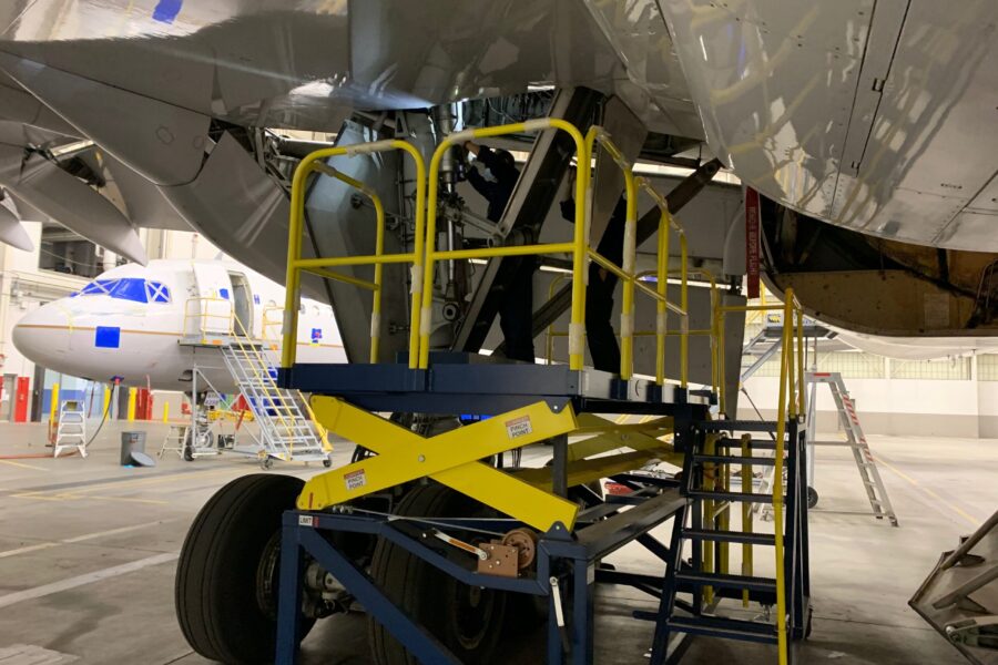 Boeing 787 Custom Scaffolding Platform